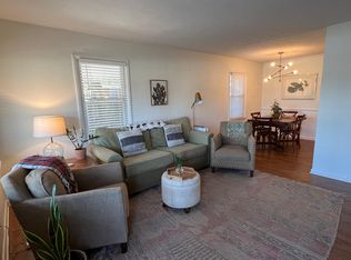 9503 Whipps Mill Rd, Lyndon, KY 40242