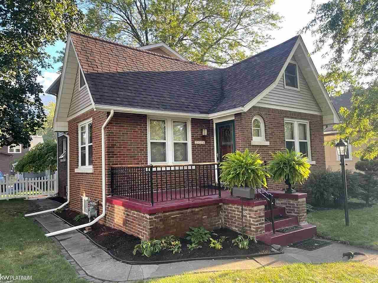2110 White St, Port Huron, MI 48060 Zillow