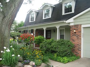 44219 Galway Dr, Northville, MI 48167