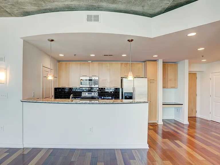 3324 Peachtree Rd NE #1919 — Photo 6