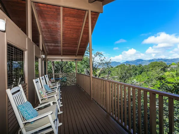 95-173 Waikalani Dr, Mililani, HI 96789