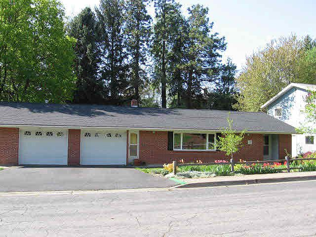 1st image of 635 SE Dawnview Ct