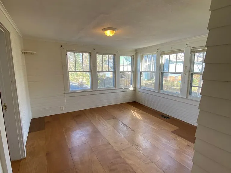 111 Miller Ave — Photo 13