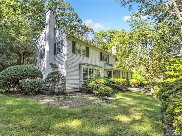46 White Fall Lane, New Canaan, CT 06840