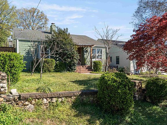 3rd image of 914 Highland Rd