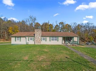 127 Martin Dr, Apollo, PA 15613