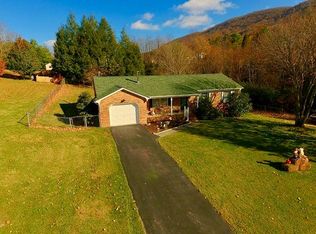 619 Cardinal St, Bluefield, VA 24605
