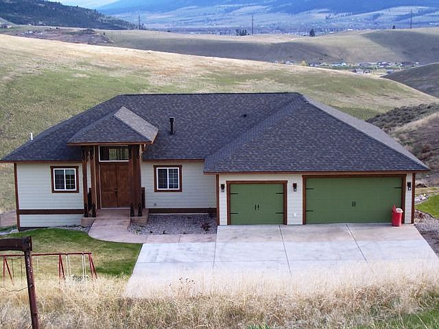 1st image of 3021 Lorraine Dr
