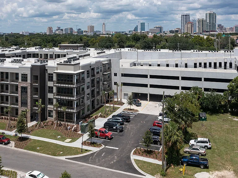 Experience modern living in this prime location, where contemporary design meets urban convenience.