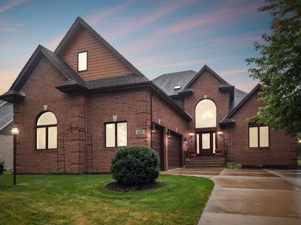 1108 Westminster Ln, Munster, IN 46321