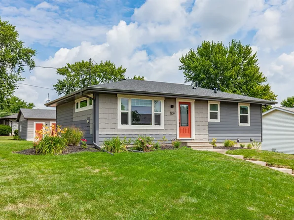 1109 4th St SW, Altoona, IA 50009