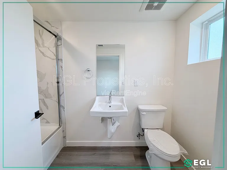 10505 Hawthorne — Photo 15