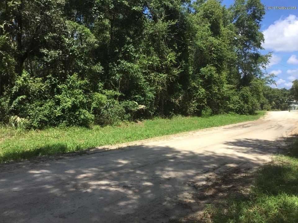 2nd image of 305 Gibbs Ave