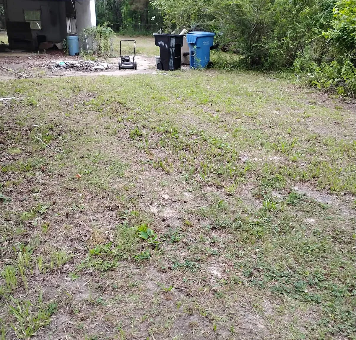 3 bed, 1752 sqft, $550 — Photo 2