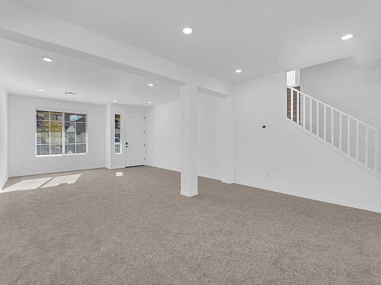 650 Steep Canyon Ave — Photo 6