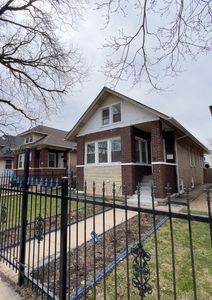 1150 N Latrobe Ave, Chicago, IL, 60651