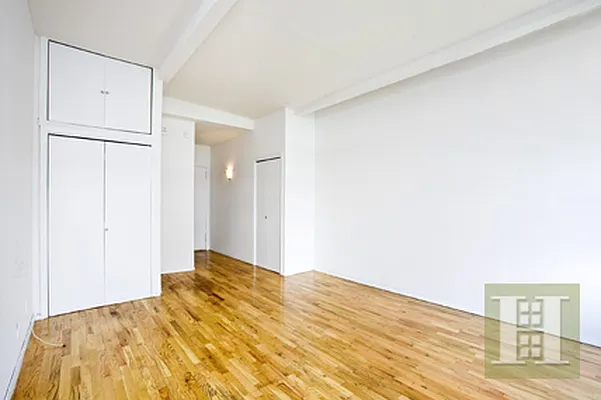 Rented by Halstead Real Estate | media 16