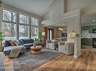 9 Beachwood Ct, Lake Harmony, PA