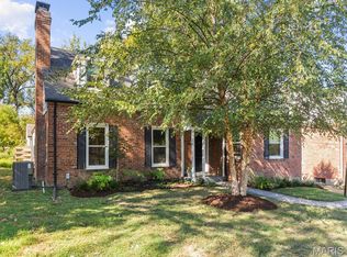 81 Highgate Rd, Saint Louis, MO 63132