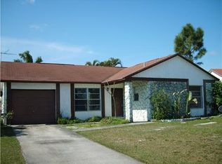 121 Lakeside Cir, Jupiter, FL 33458