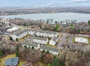 3166 Lexington Ave N, Shoreview, MN 55126