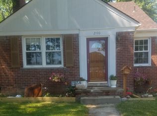 2190 Catalpa Dr, Berkley, MI 48072