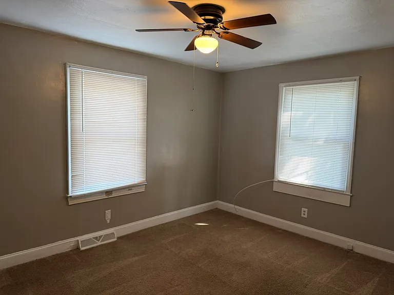 309 Avery Ave — Photo 3