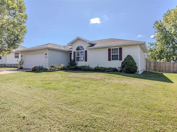 1122 Tyler Dr, Lebanon, MO 65536