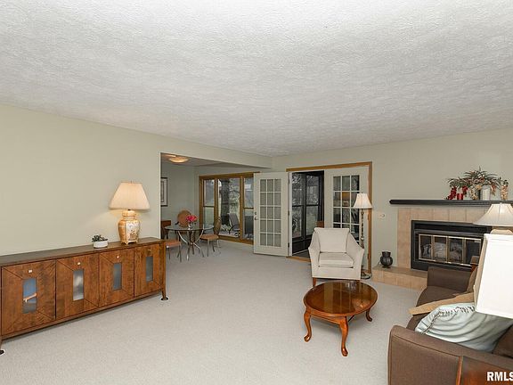 5th image of 4187 Mallard Ct APT 105