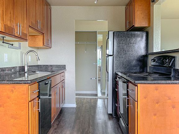 2nd image of 2405 NW 65th St APT 304