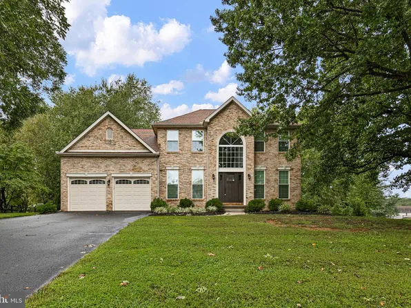 6 Winchester Ct, Bear, DE 19701