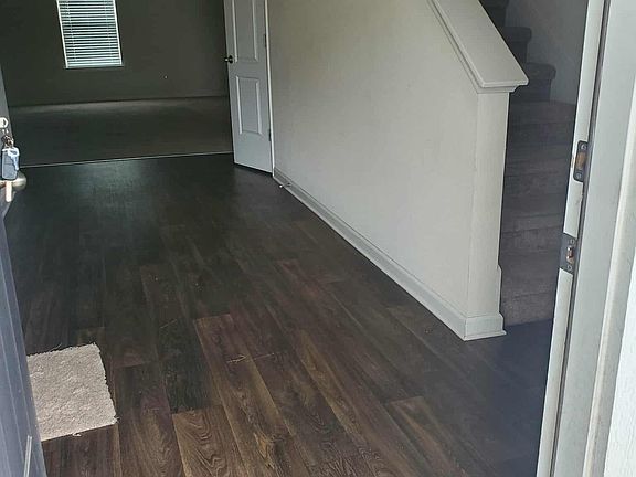 3rd image of 107 Westcott St