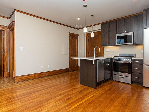 2nd image of 129 Lafayette St #12