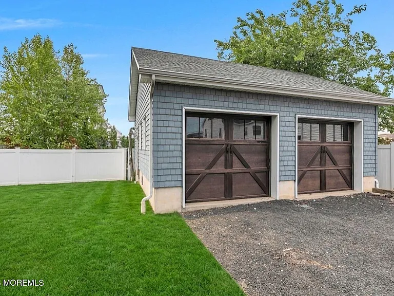 3 Monmouth Pl — Photo 36