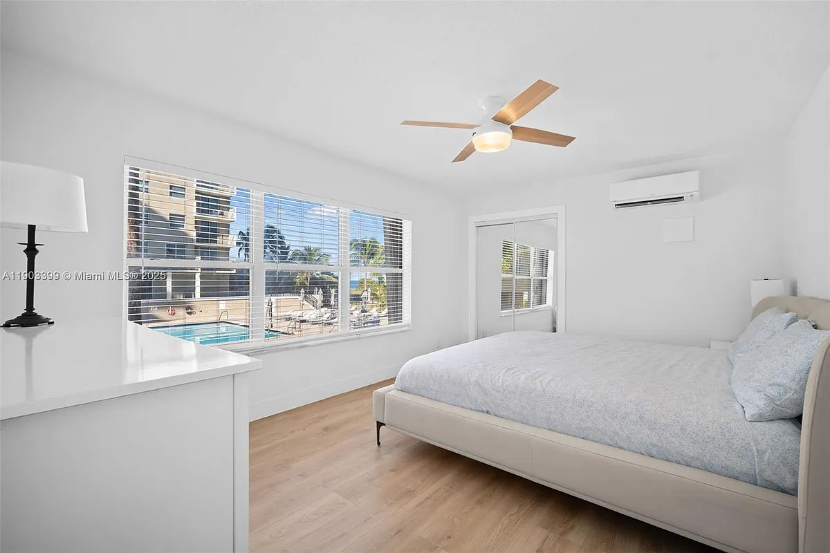 Building Photo - 9241 Collins Ave #11