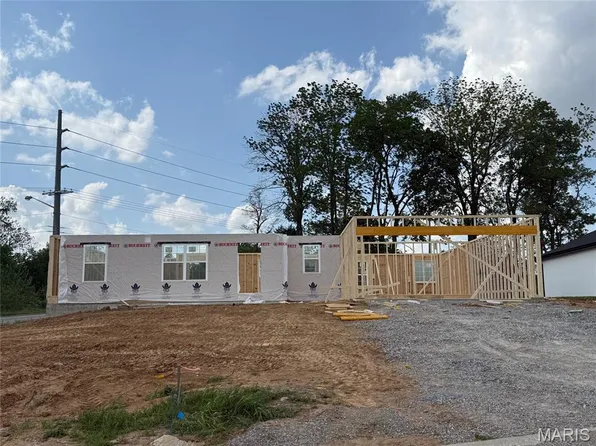 4002 Chapel Ridge Dr, Jackson, MO 63755