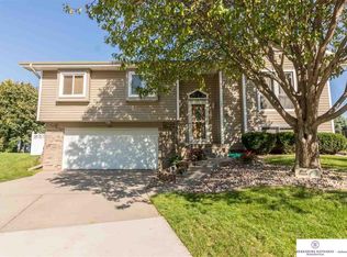 12917 Jaynes Cir, Omaha, NE 68164