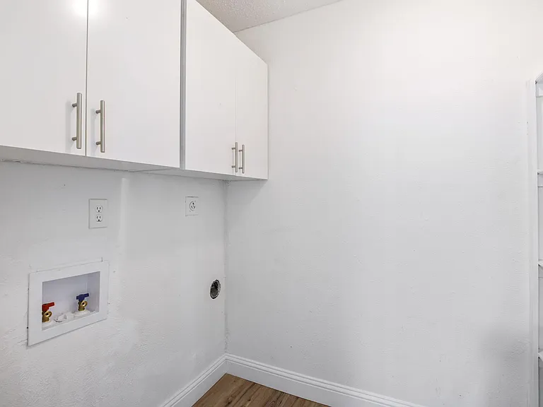 2032 Cedarwood Dr — Photo 16