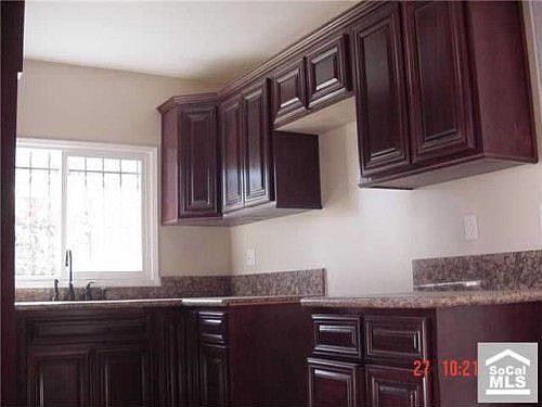 5th image of 1423 W 53rd St