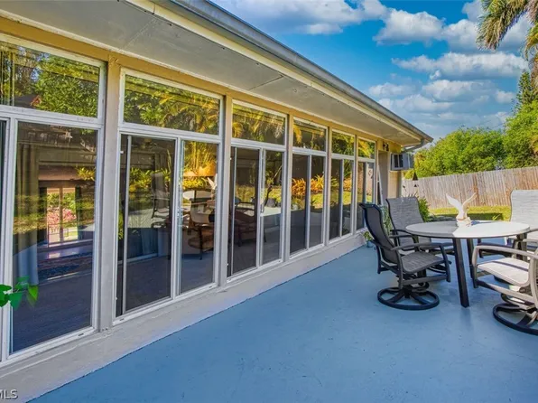 1239 Stadler Dr, Fort Myers, FL 33901