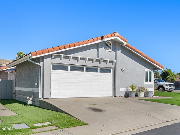 3rd image of 1965 Solana Ct