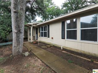 1215 E Avenue M, Belton, TX 76513