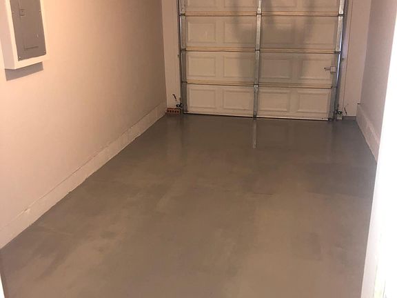 5th image of 170 Club House Cir