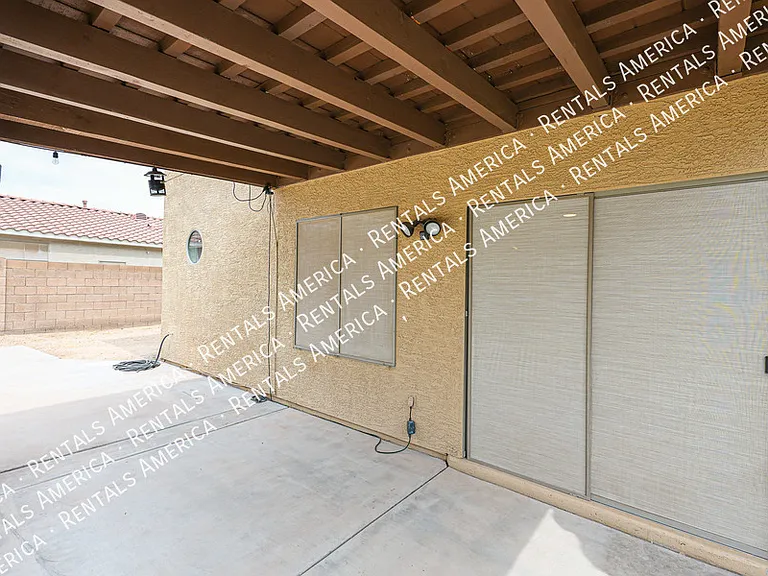 3481 E Vernon St — Photo 40