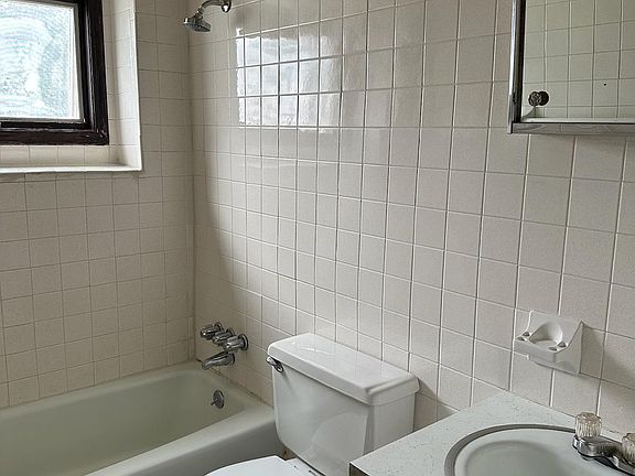4th image of 8260 Southern Blvd APT 5