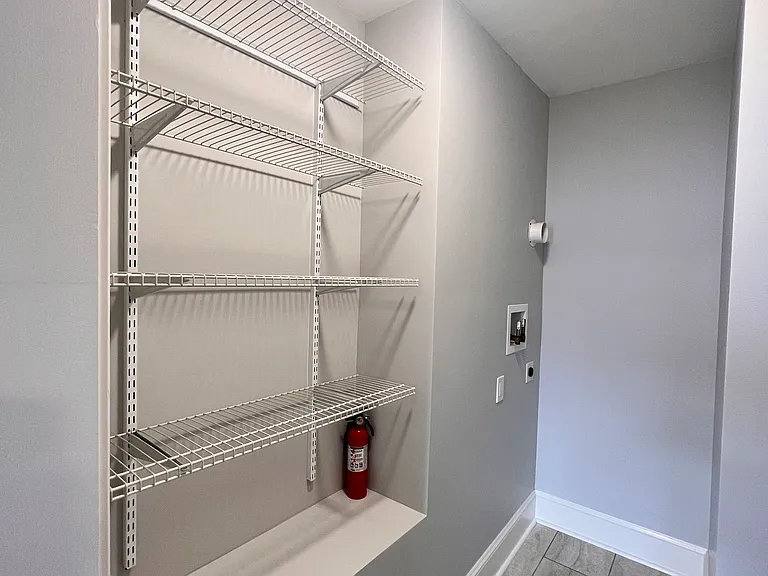 12 Winfield St #3R — Photo 28
