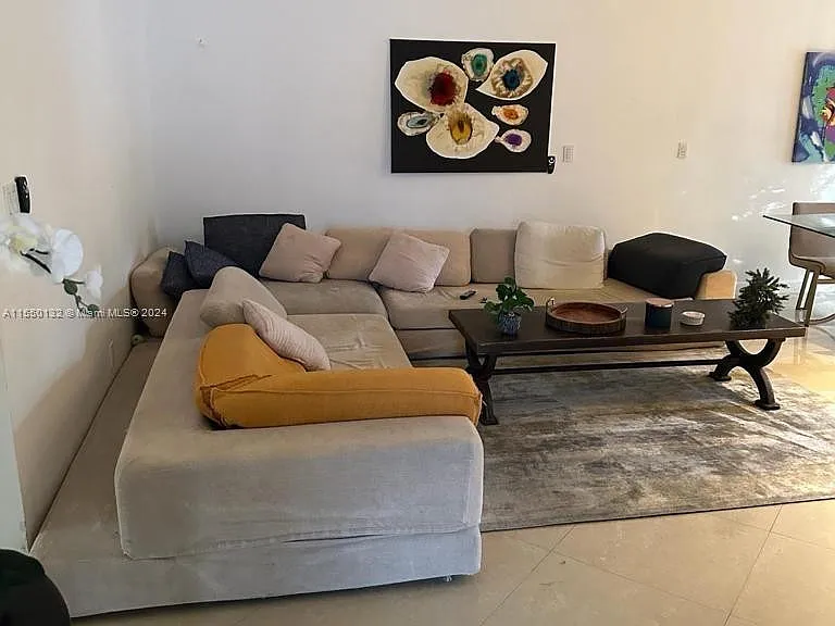 4920 SW 27th Ave — Photo 22