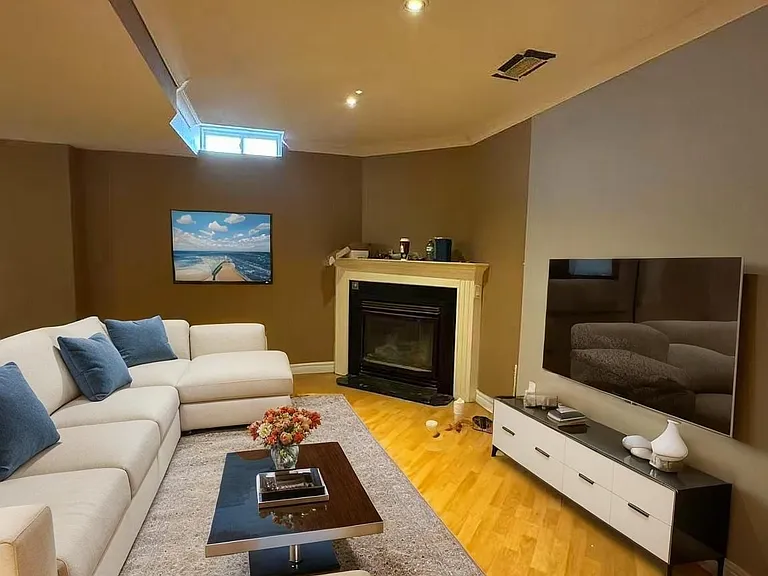 7267 Aldercrest Dr — Photo 26