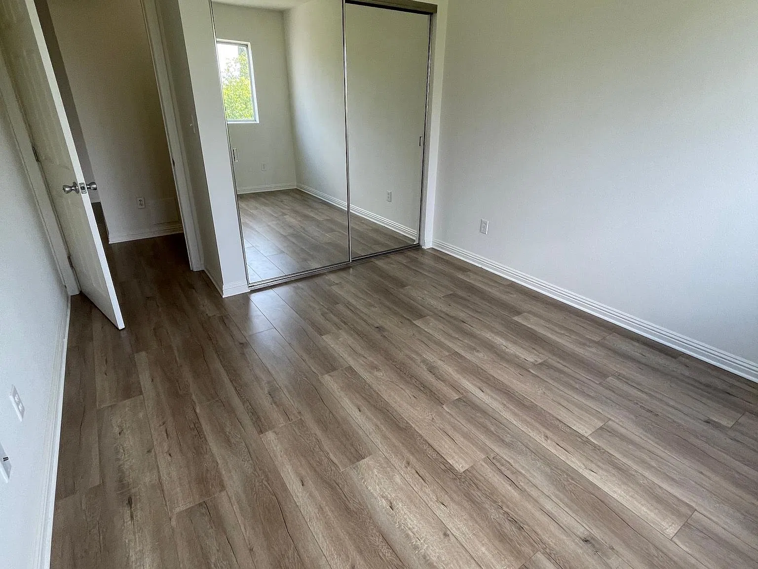 1 bed, 700 sqft, $1,785 — Photo 4