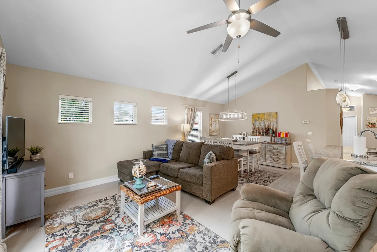 3 bed, 3.0 bath, $9,900 — Photo 1